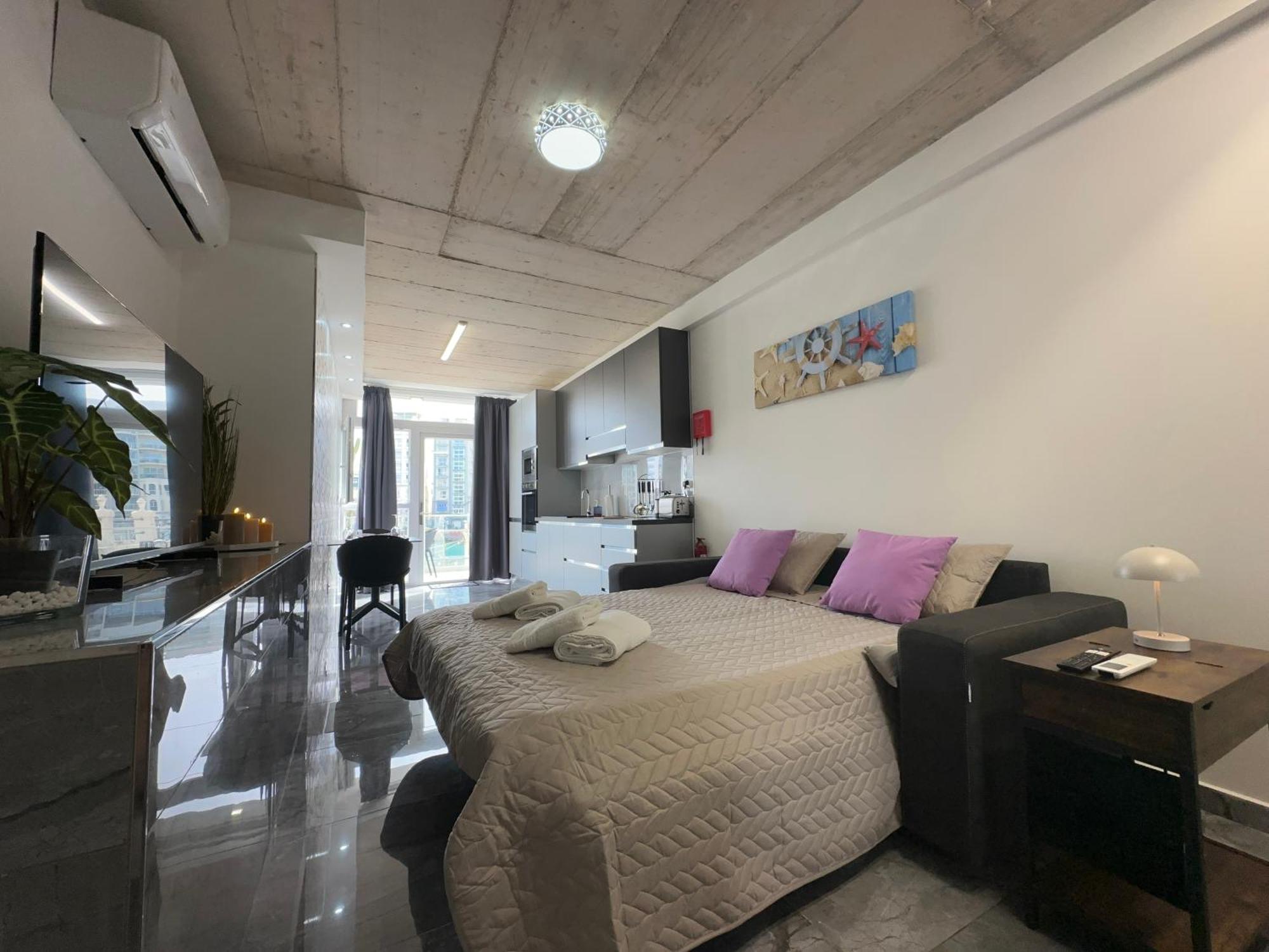 Seafront, Lovely Modern Studio. San Ġiljan Exterior foto